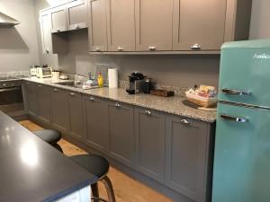 Gallery image of Honeypot Cottage in Centre of Bowness in Bowness-on-Windermere