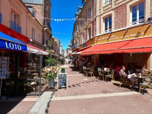 Gallery image of La perle des Bains in Trouville-sur-Mer