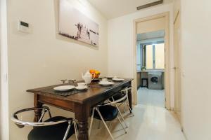 Gallery image of Plaza del Buen Suceso ( Wifi, terraza, Parking ) in Seville