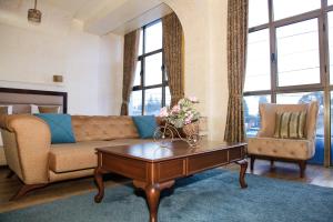 Afbeelding uit fotogalerij van Iberia Palace Hotel in Zugdidi +55 foto's