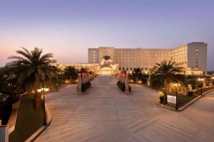 Foto dalla galleria di Ramada by Wyndham Lucknow Hotel and Convention Center a Lucknow