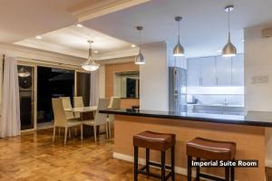 Gallery image of Orchid Garden Suites in Manila