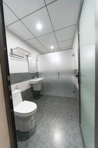 Phòng tắm tại Central Backpackers Hostel - Phong Nha