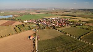 Příroda nedaleko penzionu + 2 fotografie