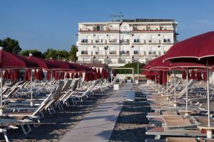 Fotografie z fotogalerie ubytování Hotel Soraya - Spiaggia Sawasdee with Beach & Parking v destinaci Riccione