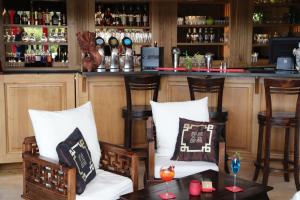 Zona de lounge sau bar la Les Pagodes de Beauval