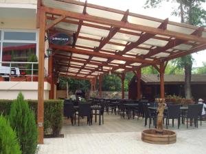 Restaurace v ubytování Pensiunea Doneli