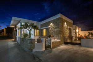 The building in which the holiday home is located