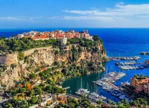 Blick auf Chambre Love Luxe Monaco aus der Vogelperspektive