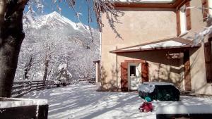 冬天的Maison familiale des Gueyniers