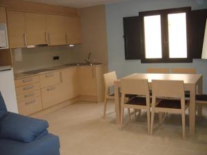 Kuchyňa alebo kuchynka v ubytovaní Apartamentos San Cristobal