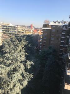 Widok na miasto Mediolan z tego apartamentu