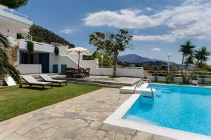 Gallery image of Beautiful, Private Villa by the Sea in Aghia Marina
