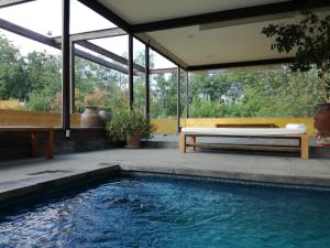 Bazén v ubytování Hotel Casa en el Campo nebo v jeho okolí