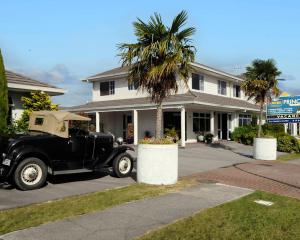 Gallery image of ASURE PRINCE motor lodge in Taupo