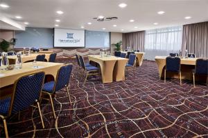 Posezení v ubytování RELC International Hotel