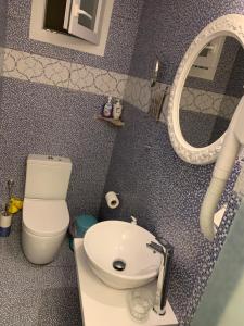 Kúpeľňa v ubytovaní Caldera Boutique + 14 fotografií