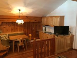 Köök või kööginurk majutusasutuses Appartements Rosenstockl