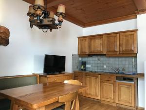 Köök või kööginurk majutusasutuses Appartements Rosenstockl