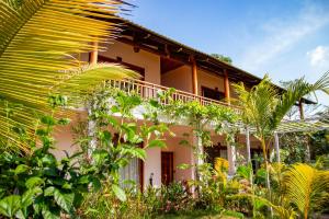 Сад в La Casa Resort