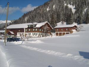 巴特欣德朗的住宿－Bergbauernhof Weber，相簿中的一張相片