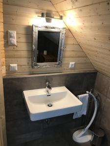 Vonios kambarys apgyvendinimo įstaigoje Stubihuettn