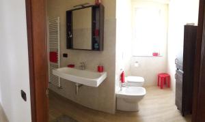 A bathroom at Alle Porte di Genova