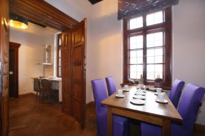 Posezení v ubytování Schlossresidenz Fischhorn