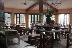 Restaurant o iba pang lugar na makakainan sa The Begnas Lake Resort & Villas