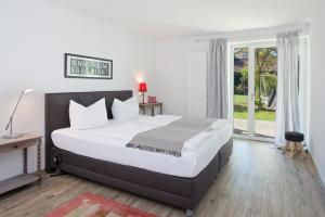 Fotografie z fotogalerie ubytování Landhotel Herzberger garni Zimmer & Ferienwohnungen v destinaci Scheidegg