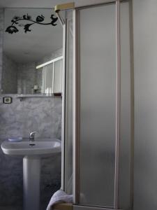 Ванная комната в Hostal Sardinero