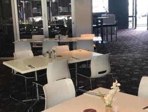 Restaurace v ubytování The Premier Hotel Broadmeadow