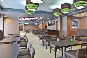 A restaurant or other place to eat at Wyndham Garden Elk Grove Village - O'Hare