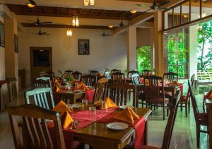 Restoran atau tempat makan lain di Oxygen Resorts Thekkady