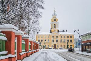 Hamina Orange Apartments Kadetti 1 during the winter