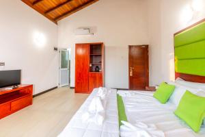 TV a/nebo společenská místnost v ubytování Cogent Holiday Home