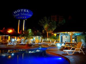 Sundlaugin á Hotel Juan Sebastián eða í nágrenninu