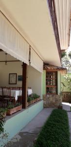 Casarão Villa al Mare外面的花园