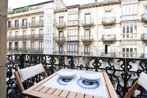 Gallery image of The Rentals Collection | Leonardo in San Sebasti&aacute;n