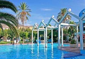 The swimming pool at or close to Benal Beach Holidays