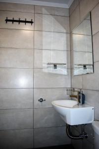A bathroom at Christos Raches traditional houses