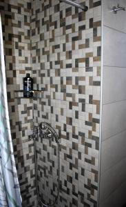 A bathroom at Christos Raches traditional houses