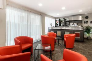 A seating area at HOTEL CONDOR