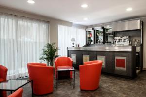 A seating area at HOTEL CONDOR