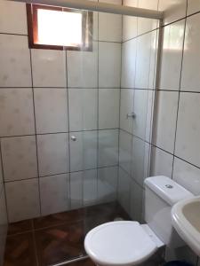 Um banheiro em Serra e Mar