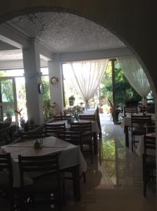 Restaurace v ubytování Angela Hotel