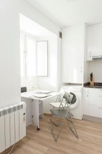 Kuchyňa alebo kuchynka v ubytovaní Apartamento Algalia Catedral