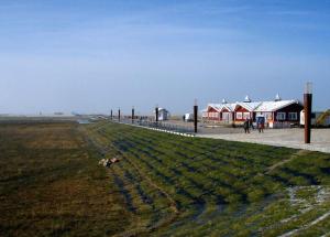 Fotografie z fotogalerie ubytování Alter-Gardinger-Deich-Wohnung-G-3 v destinaci Siekbüll