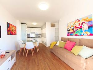 Zdjęcie z galerii obiektu Apartment in Sanxenxo with Ocean View w mieście Sanxenxo