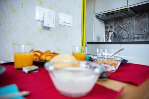Jedlo v ubytovaní bed & breakfast alebo blízkom okolí